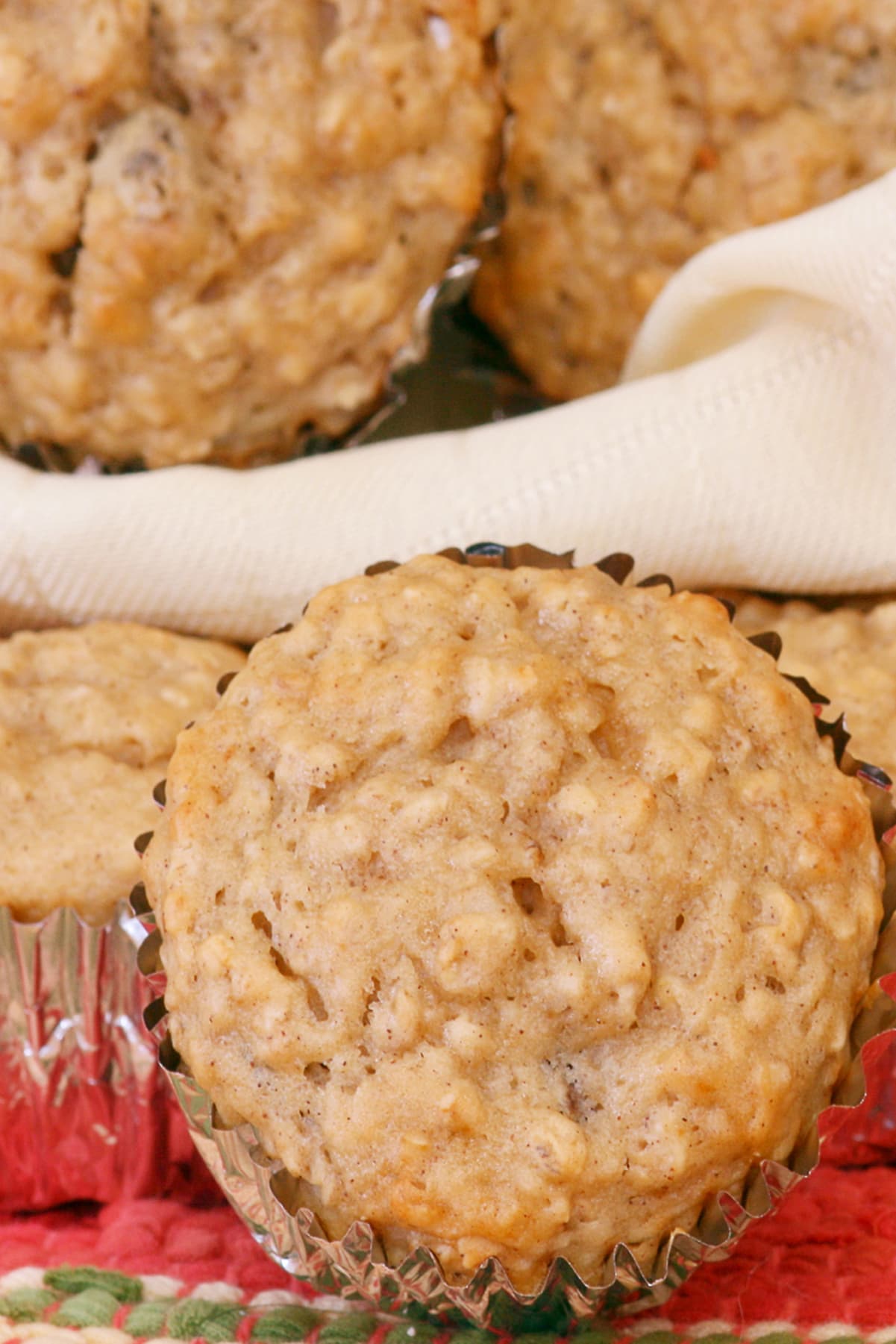 Soft Homemade Apple Oatmeal Muffins