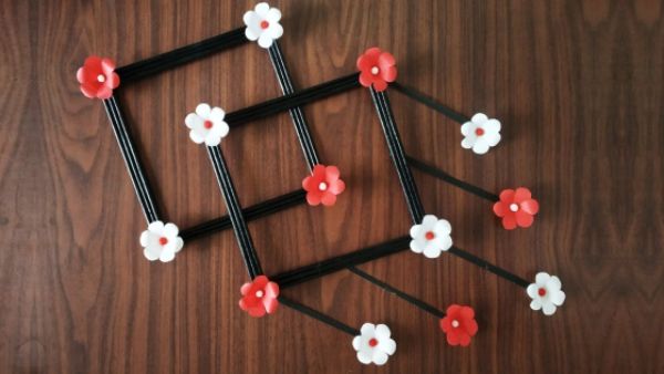 Wall Hanging Flowers Craft With Newspaper