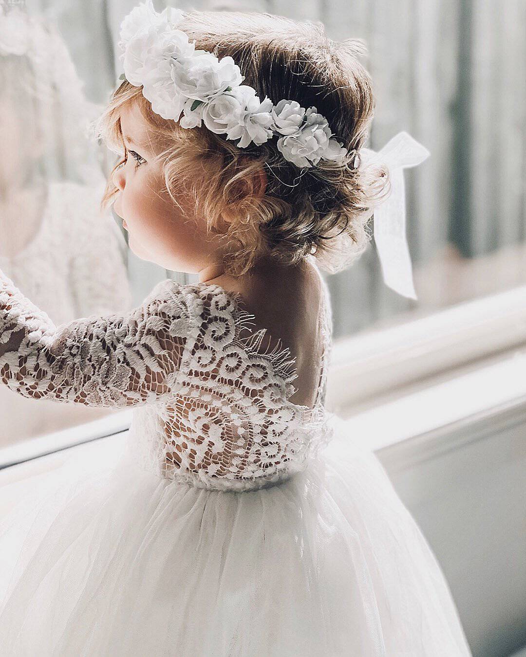 Etiquette & Tips for Flower Girl