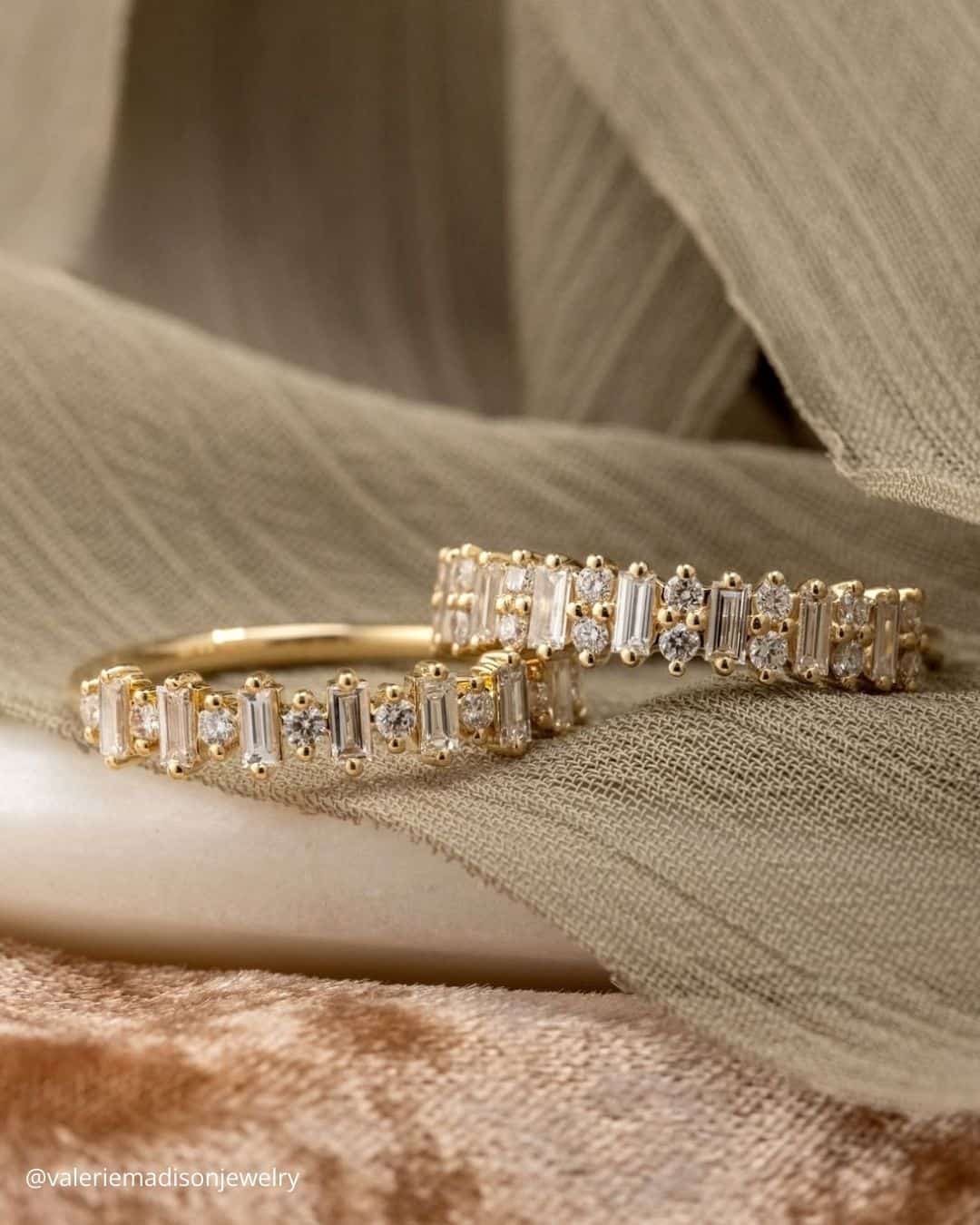 Timeless Simple Rings