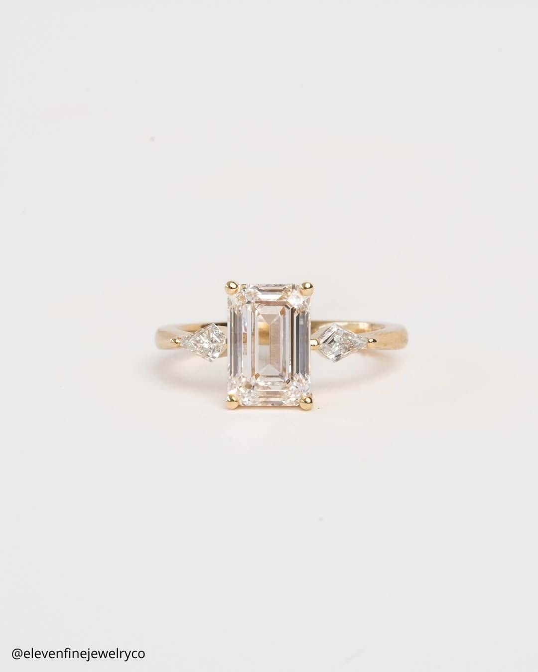 Wedding Ring Trends: Pear Shaped Diamond Rings