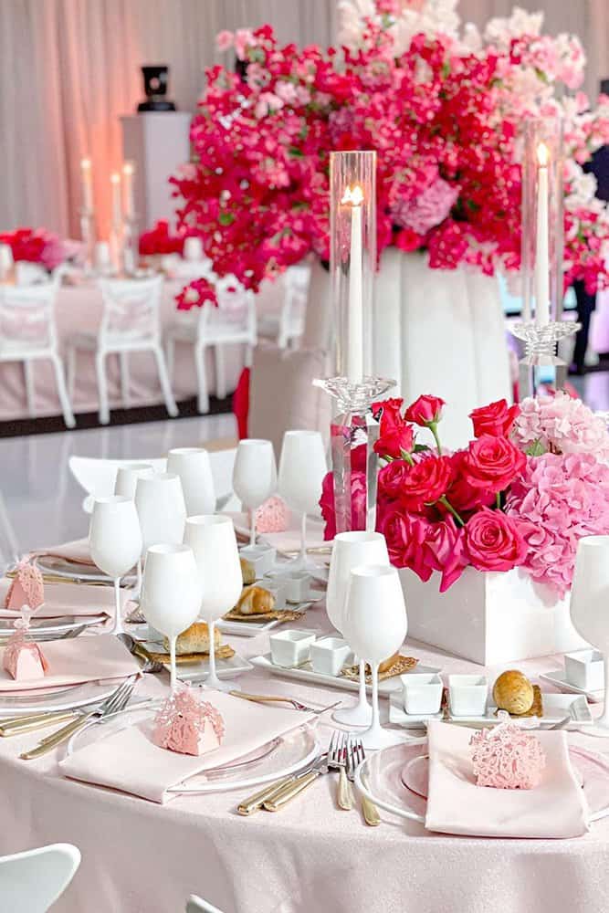Soft Rosy Wedding Centerpiece Ideas