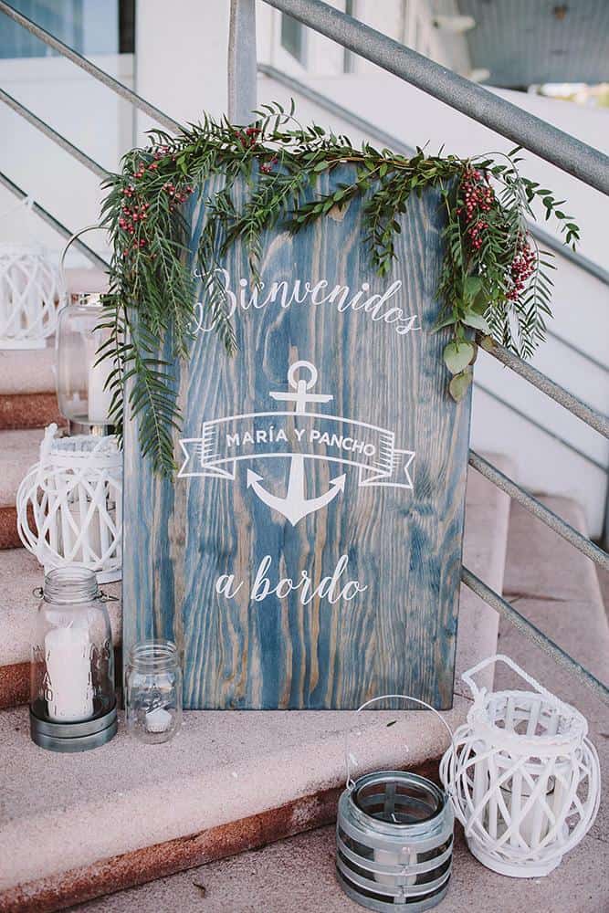 Nautical Details In Bridal Look