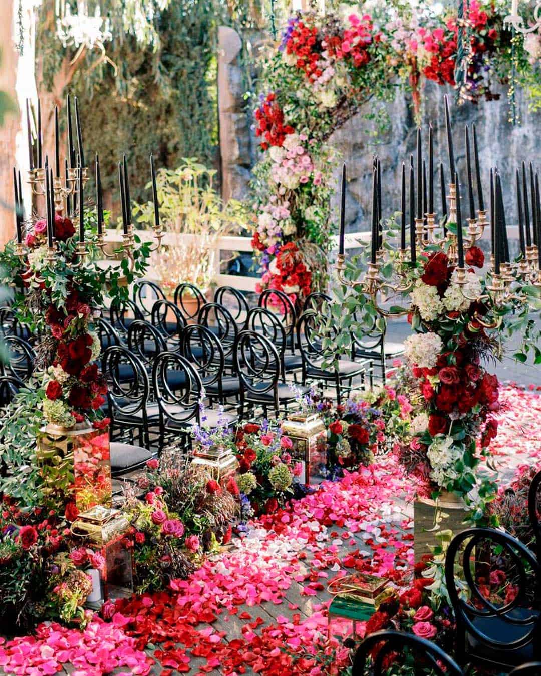 Elegant Red and Black Wedding Decor