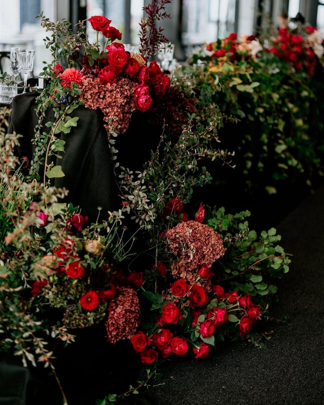 Elegant Red and Black Wedding Decor