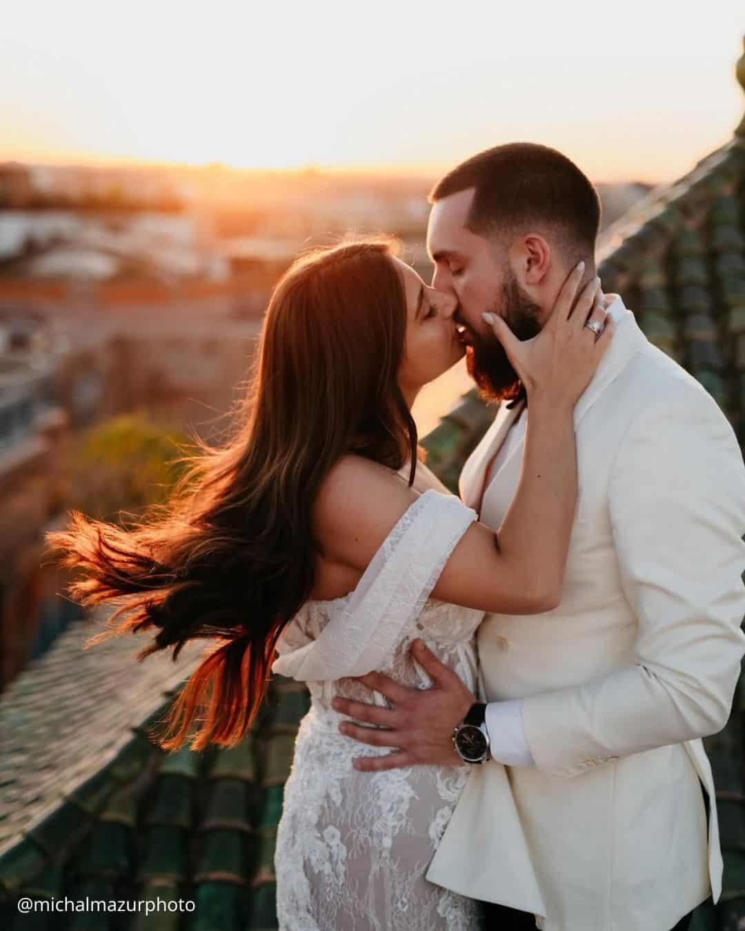 Outdoor Sunset Wedding Photos