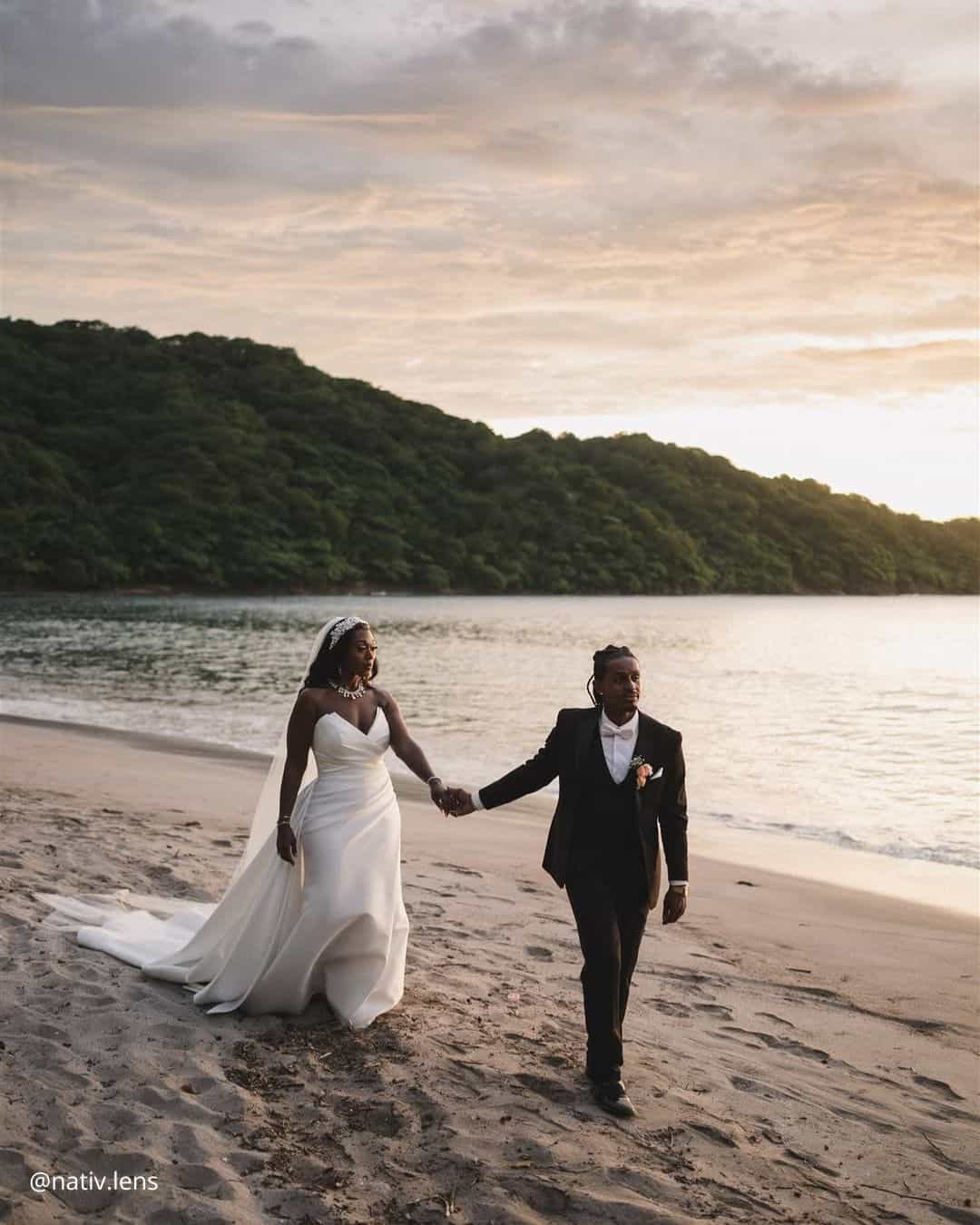 Best Outdoor Wedding Photos On the Beach