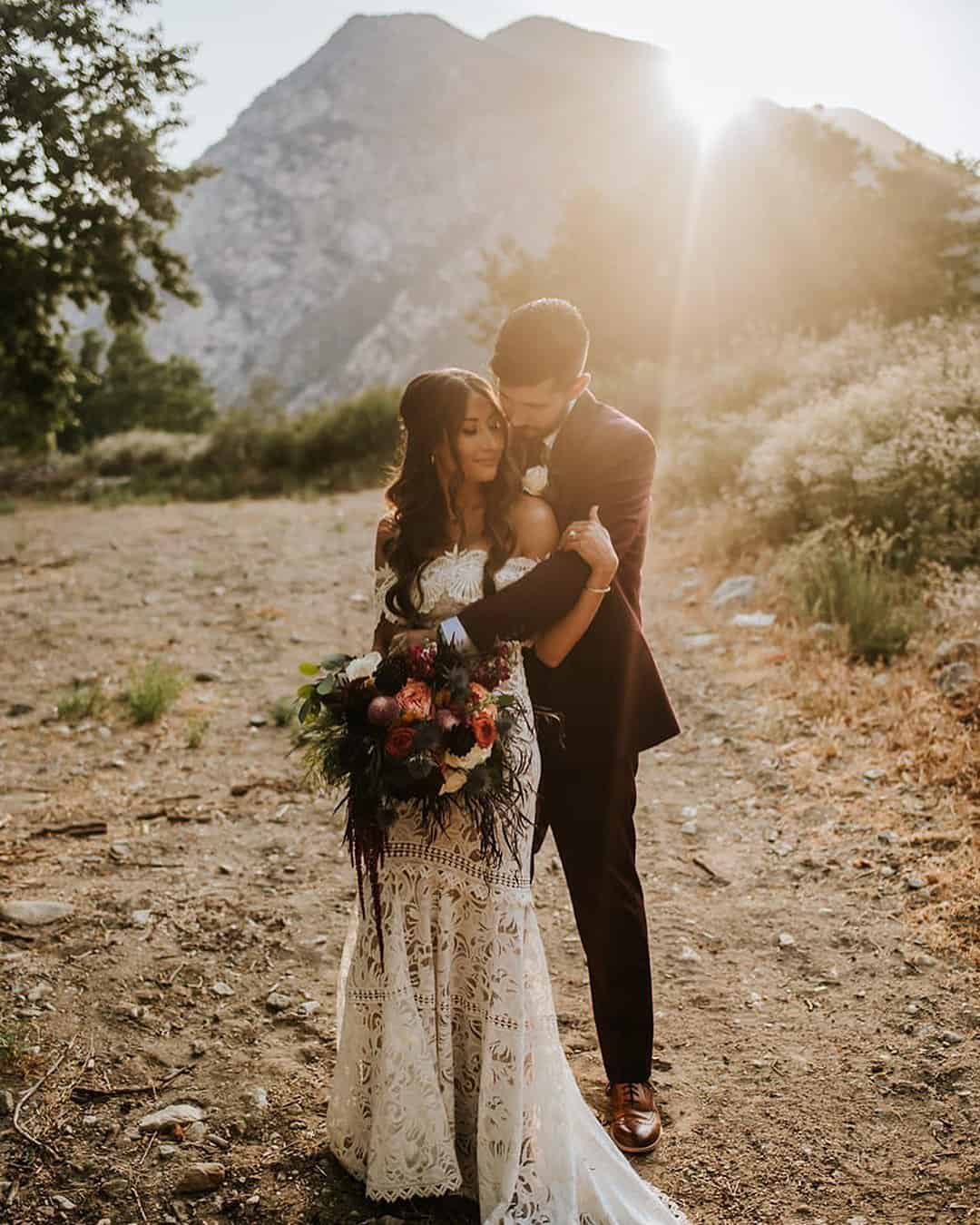 Creative Ideas for Wedding Photos