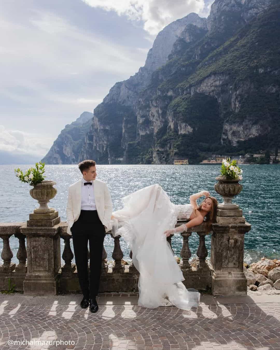 Wedding Outdoor Photos near a Lake