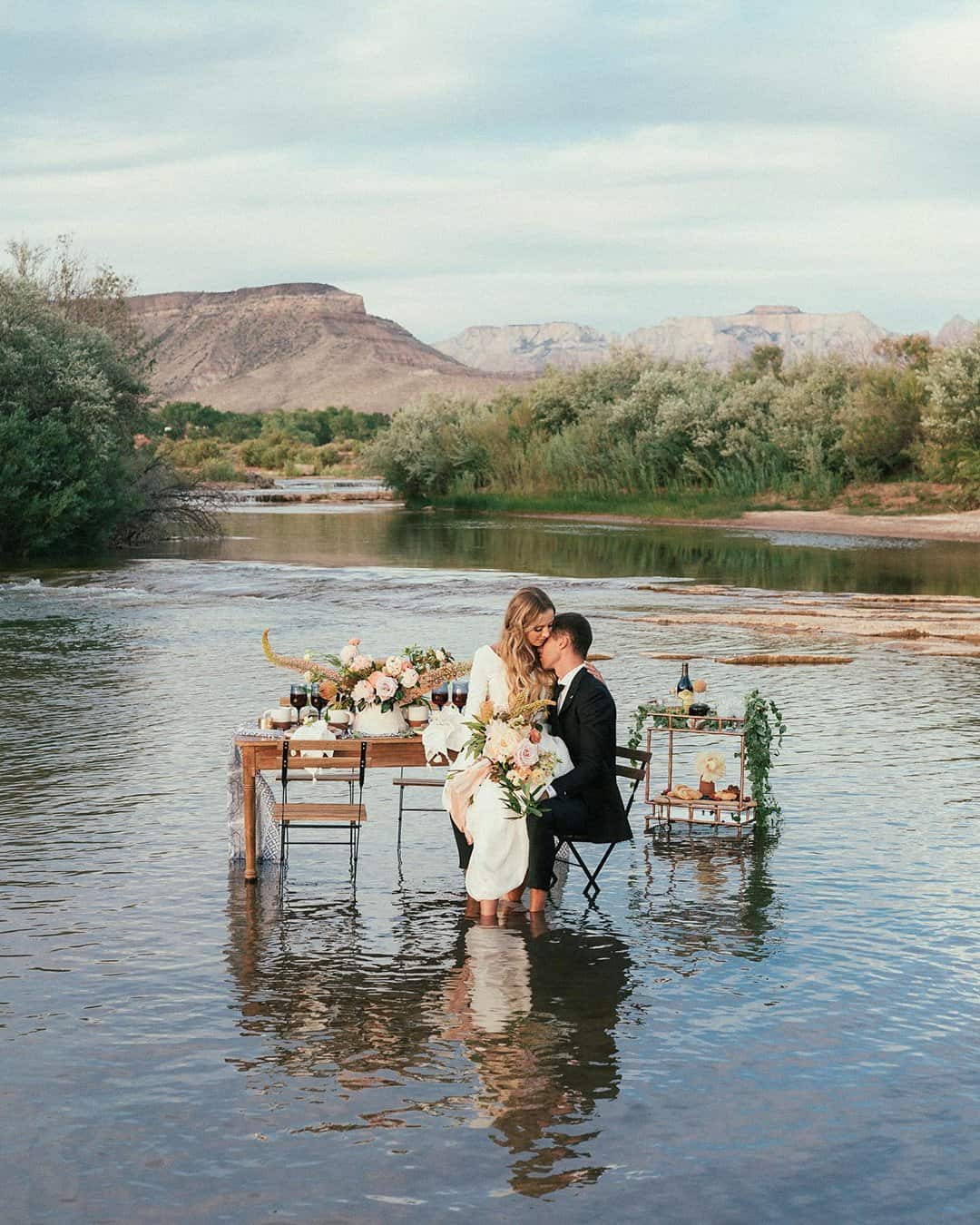 Wedding Photos Ideas in a Garden