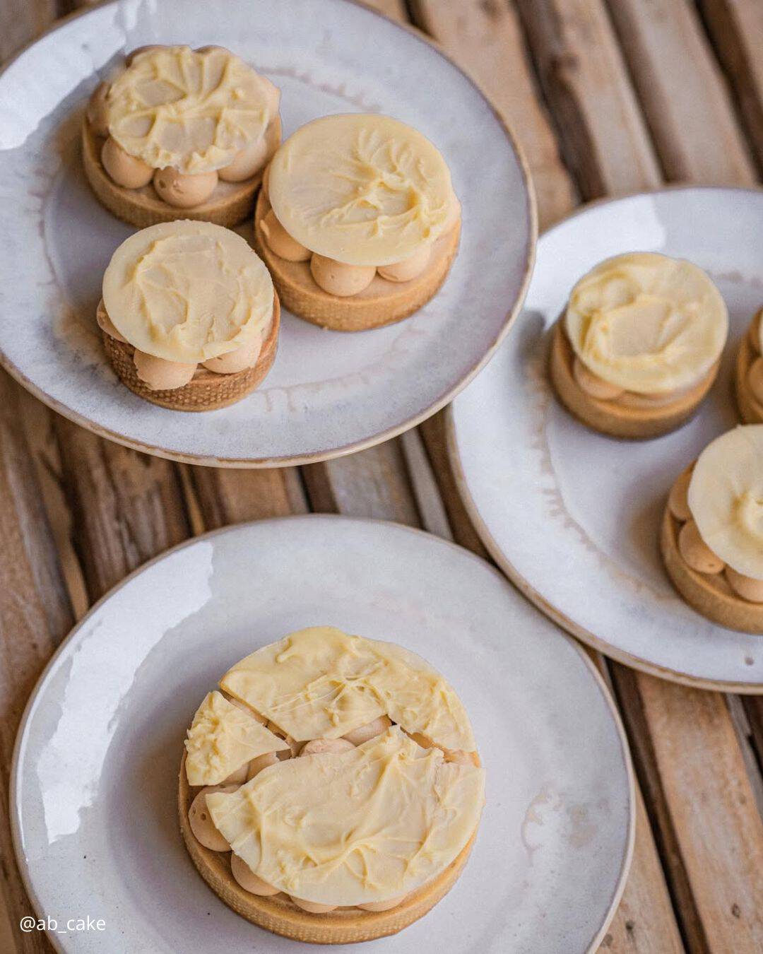 Desserts With Fruits Will Please Guests So Much