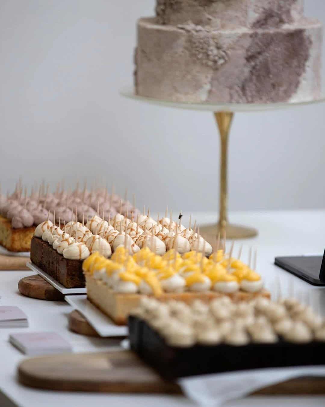 Wedding Cake Alternatives to Save Money & Impress Your Guests