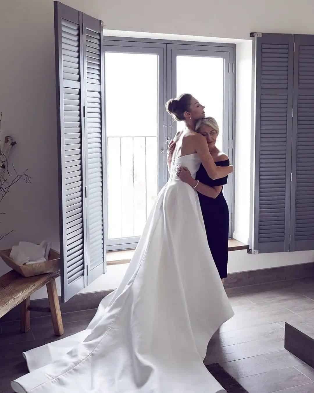 No Bridal Party Wedding Pictures