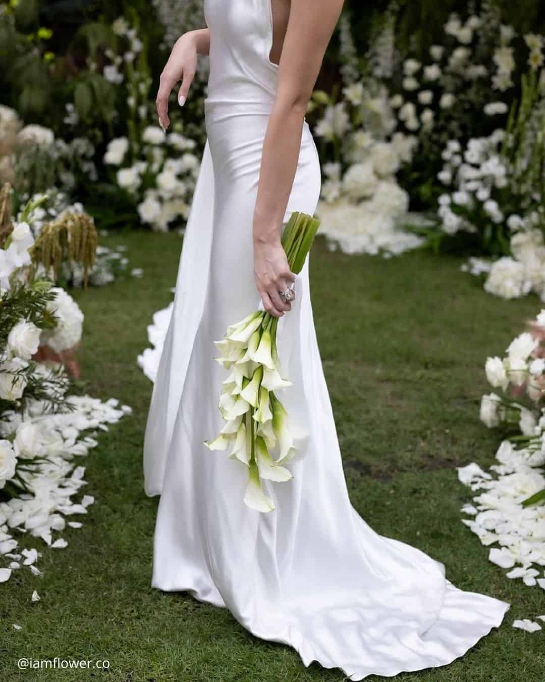 Bouquet Peek