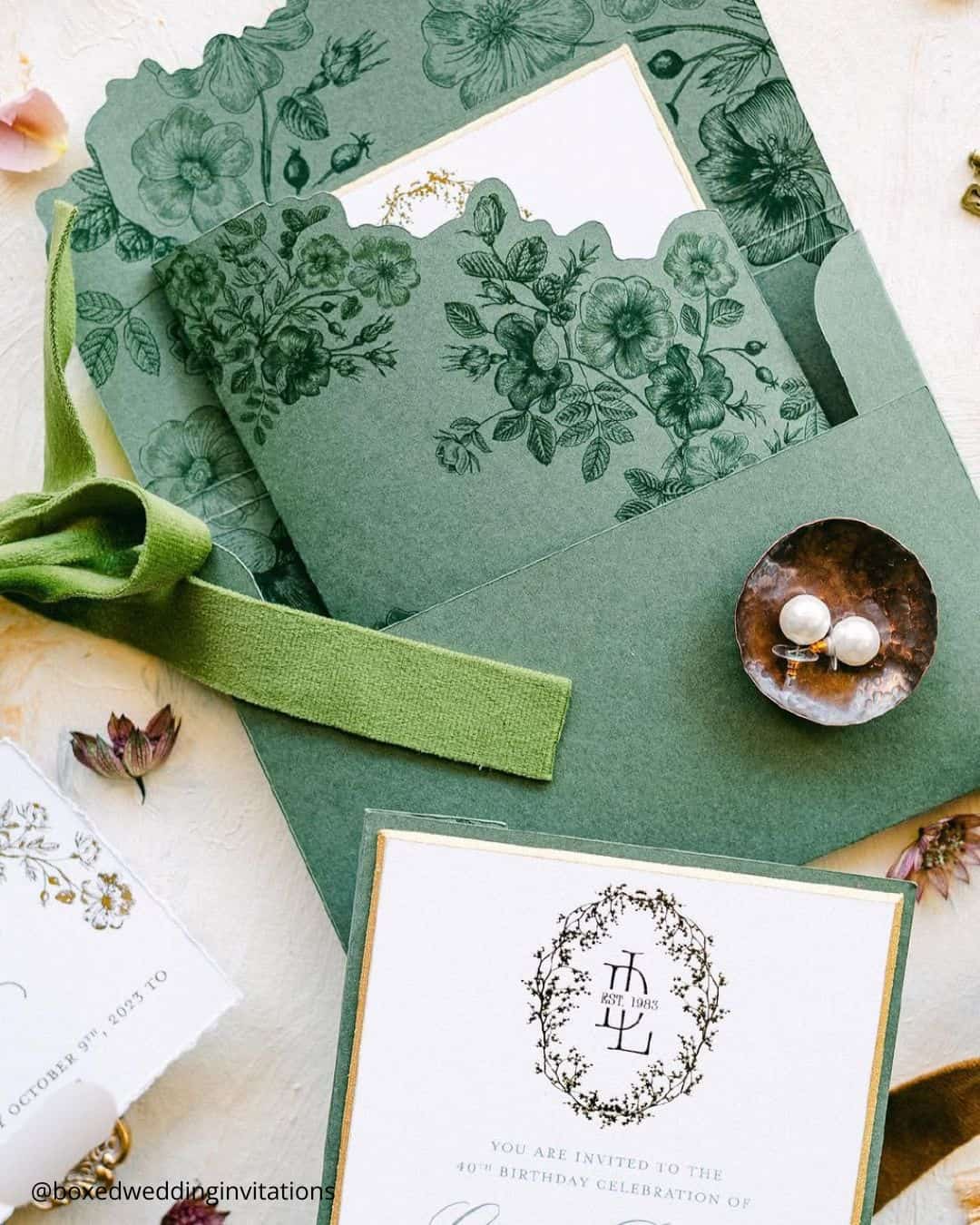 How To Make DIY Wedding Envelope