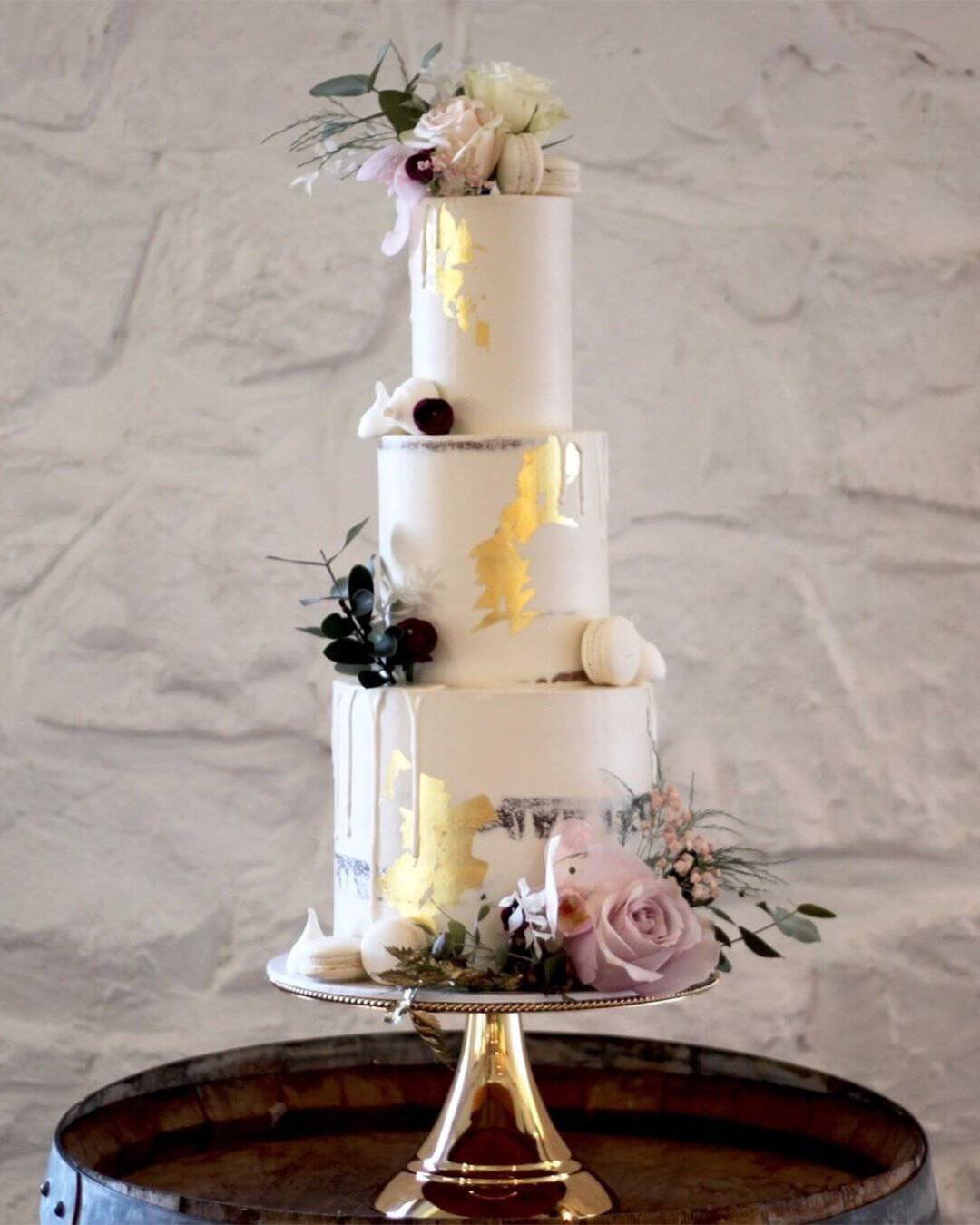 Simple Romantic Wedding Cakes