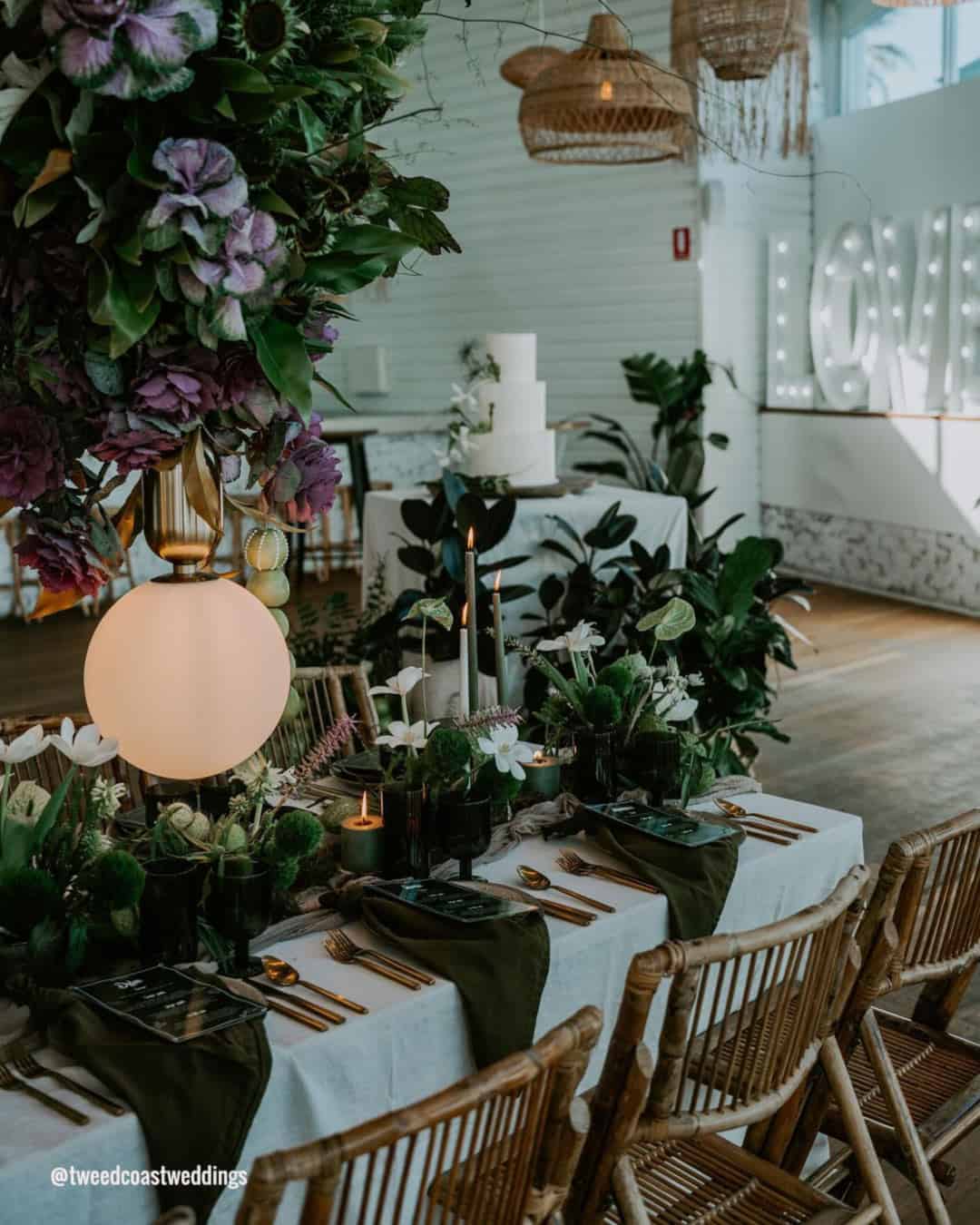Minimalist Table Decorations For Wedding