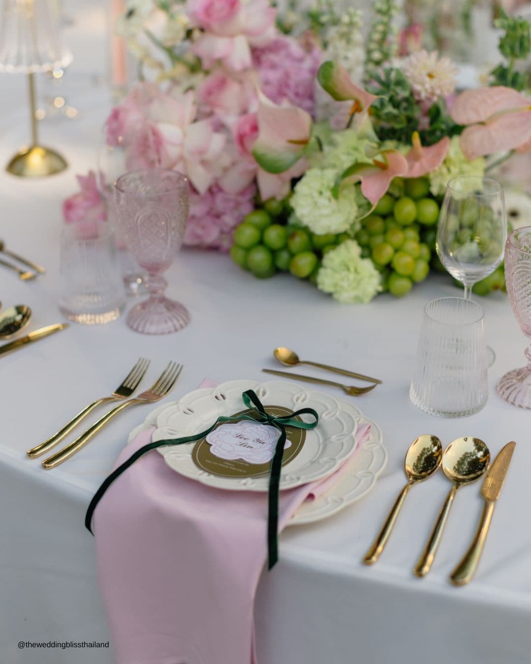 Table Setting Wedding Decorations