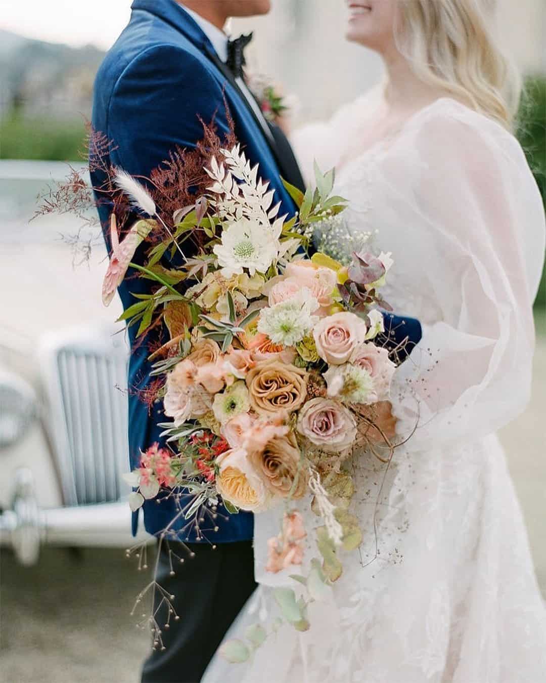 coral wedding decorations beautiful bouquet