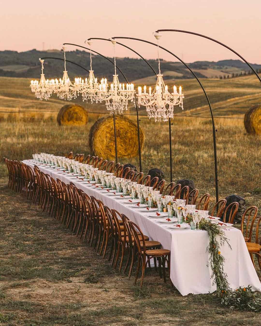 The dreamiest dining situation..