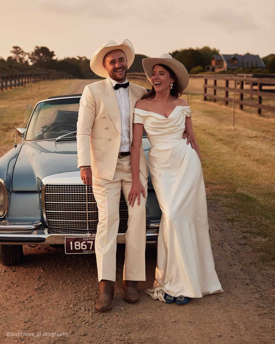 How to Choose a Womens Rustic Dresses by Weather, Location & Wedding Format?