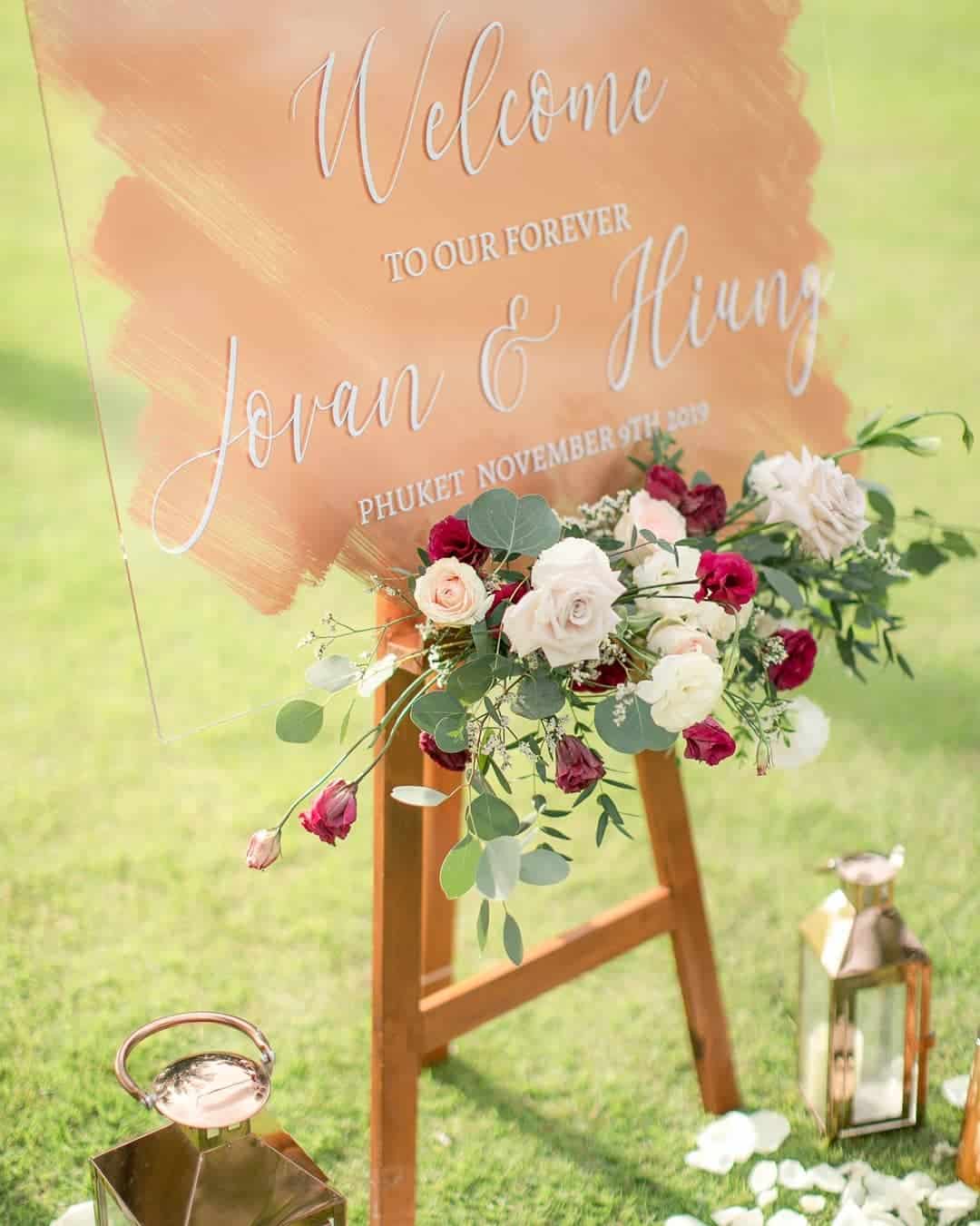 Red And White Flower Arrangements
