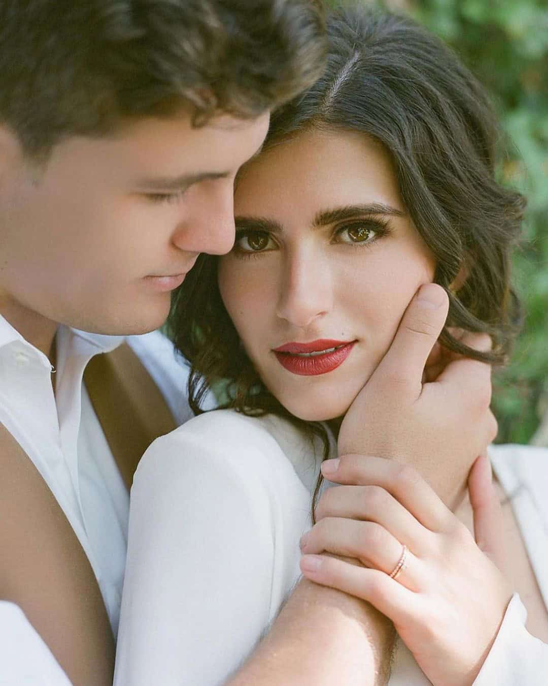 Perfectly Groomed Brows for a Red Lip Wedding Look