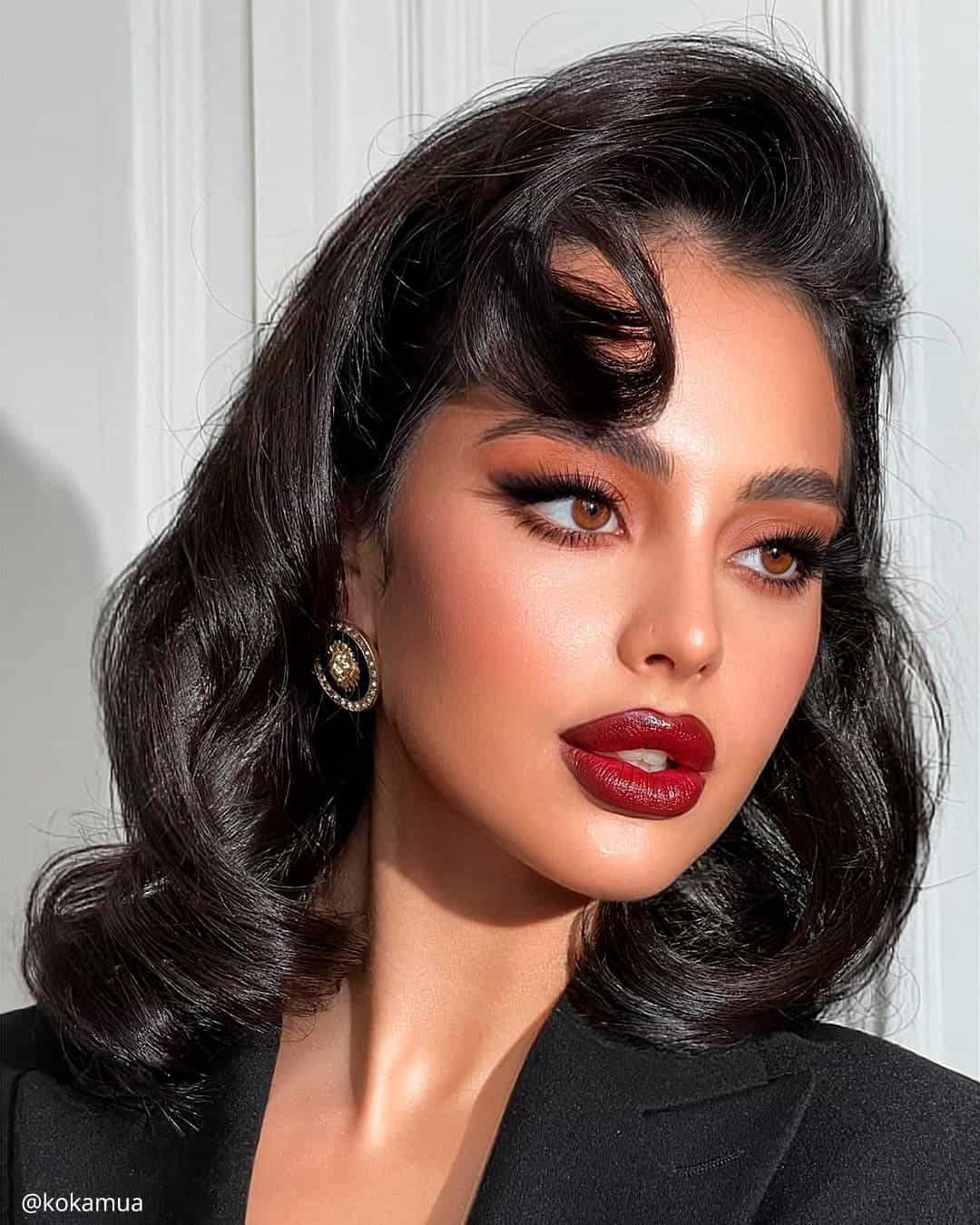 Vintage Red Lipstick Makeup