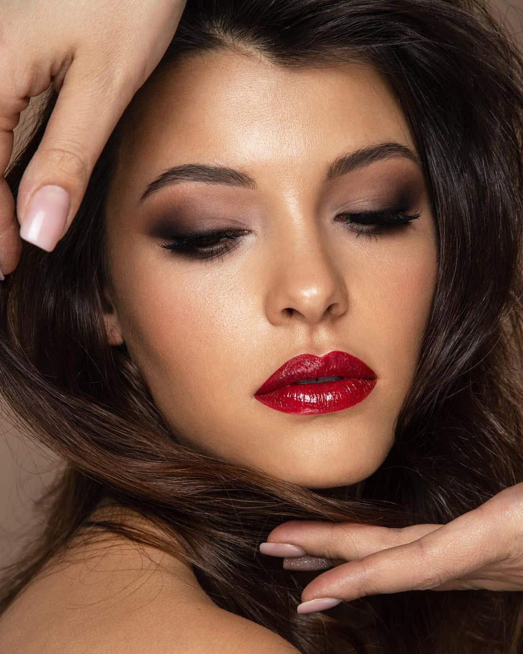 Romantic Red Lips with Pink Cheeks for Brides