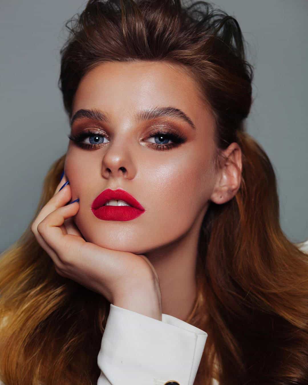How to Choose the Best Bridal Red Lipstick