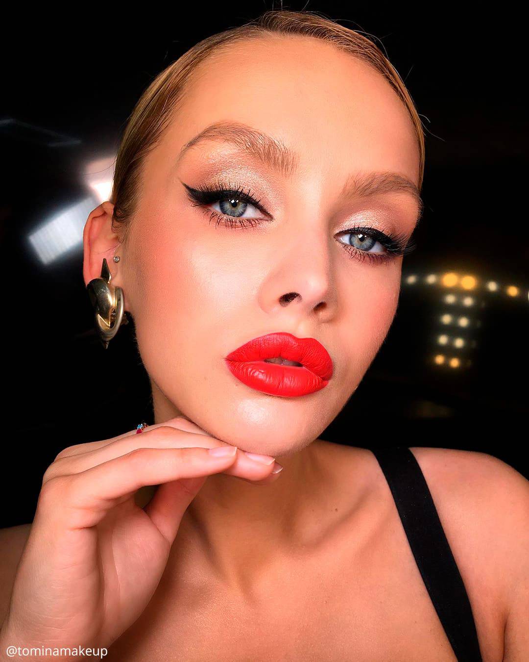 Vintage Red Lipstick Makeup