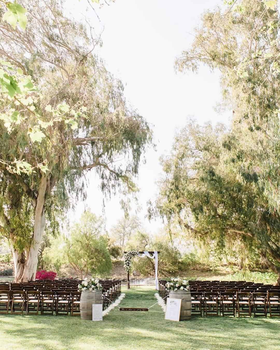 Natural Rustic Greenery Wedding Decor