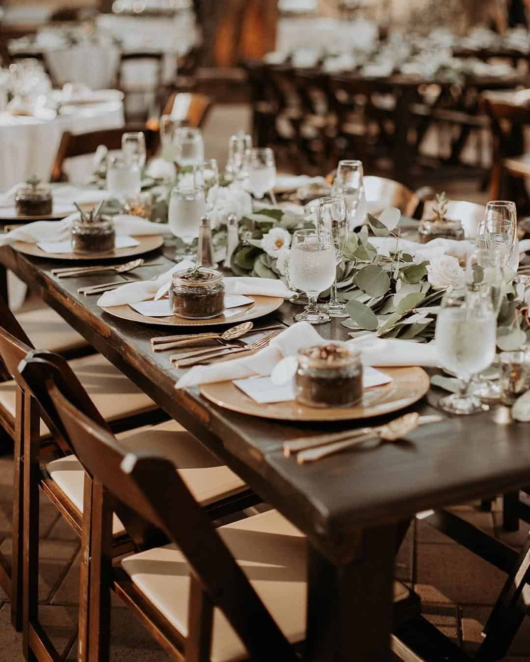 Used Low Budget Rustic Wedding Decor DIY