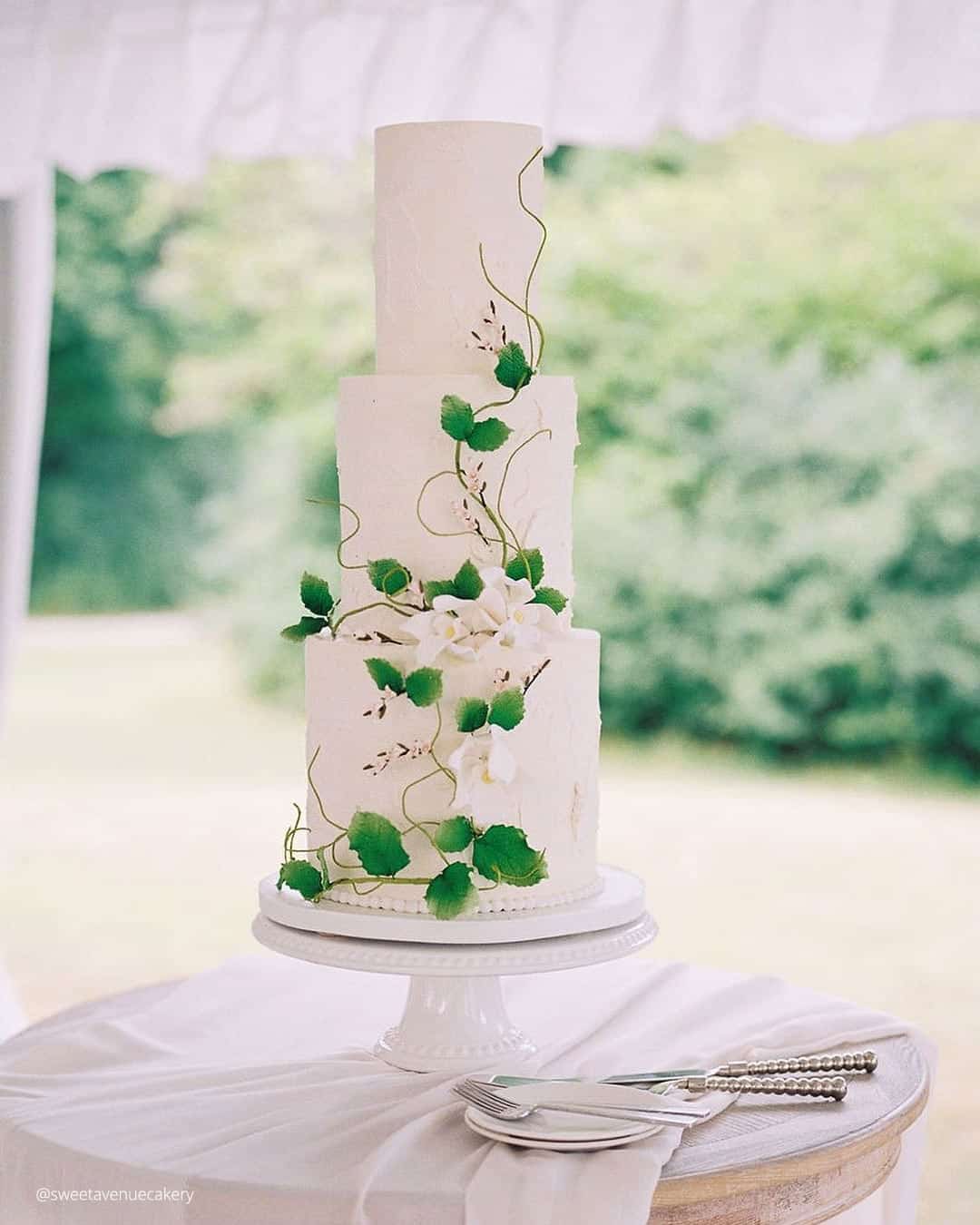 Pink Spring Wedding Cakes