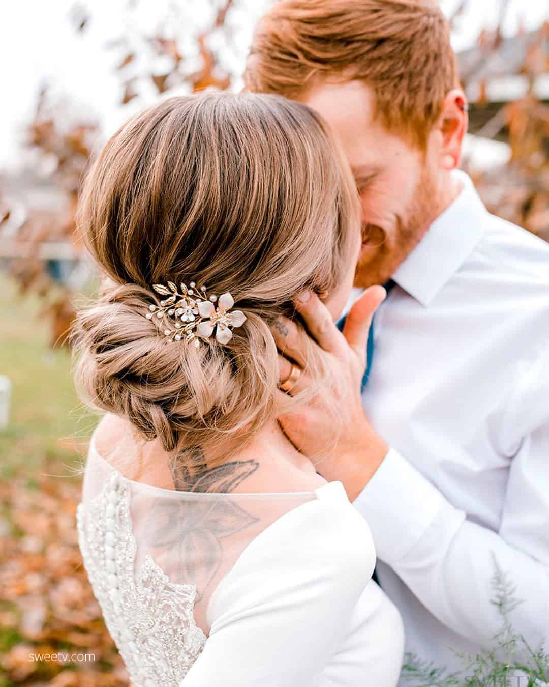 Choosing the Best Wedding Hair Accessory