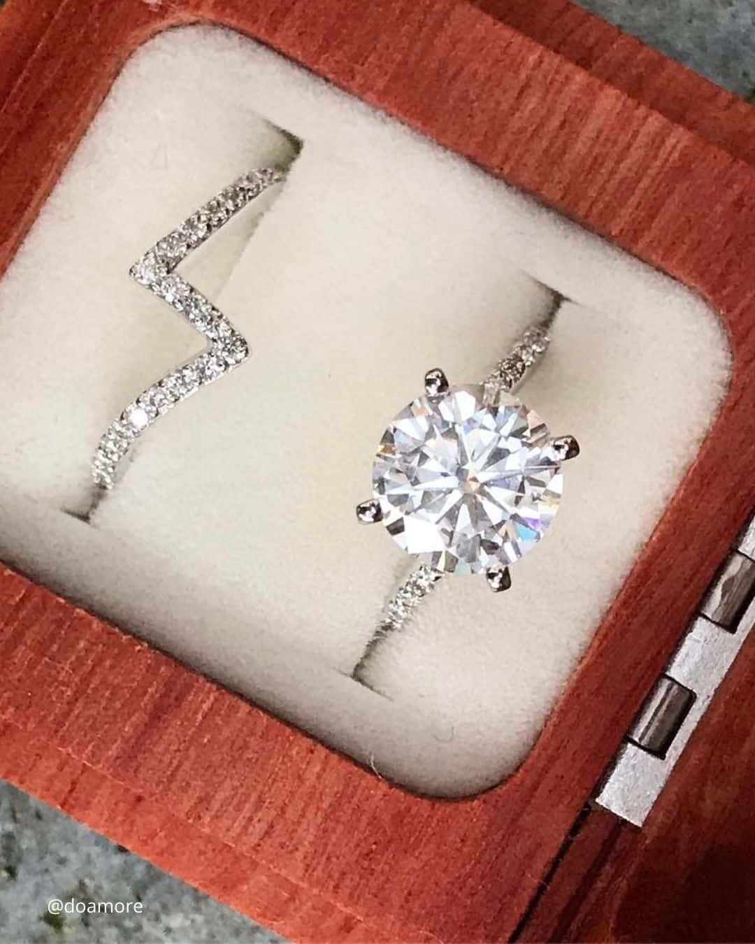 Vintage-Inspired Bridal Sets