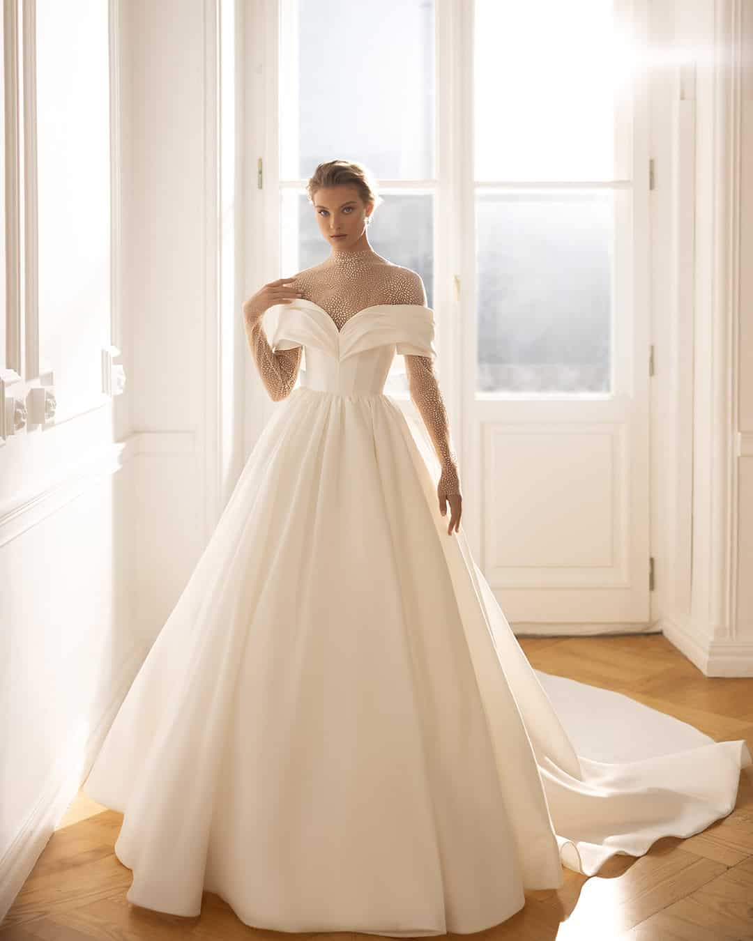 Sheath Wedding Dresses