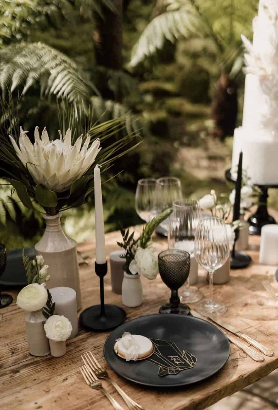 Tropical Reception Decor
