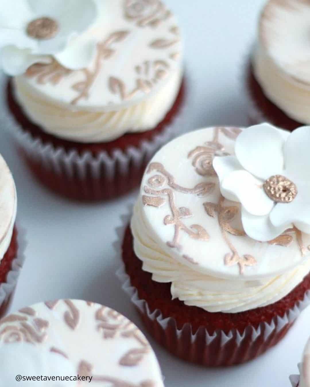 Royal Blue Wedding Cupcakes