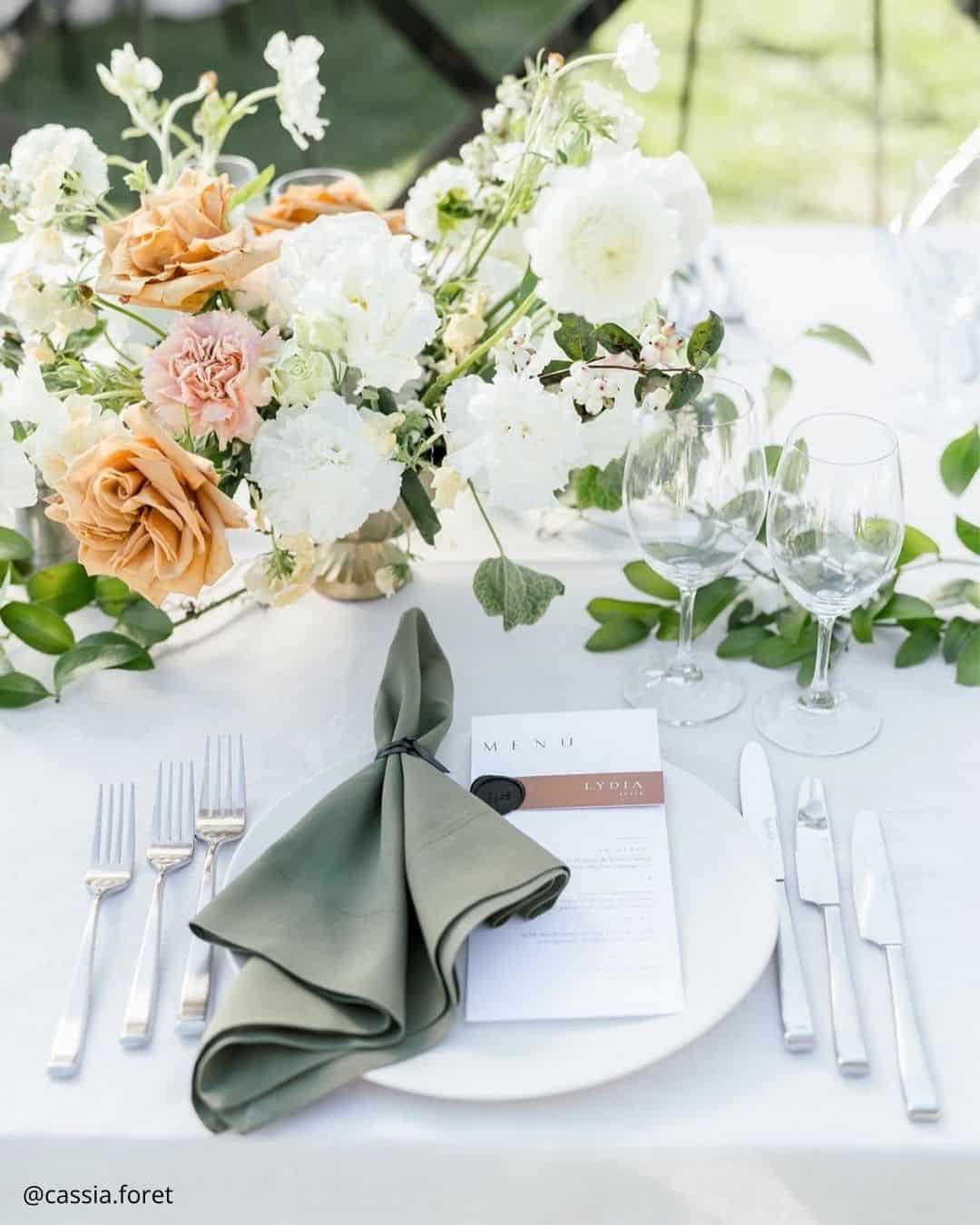 What Colors Go with Terracotta – Light Gray
