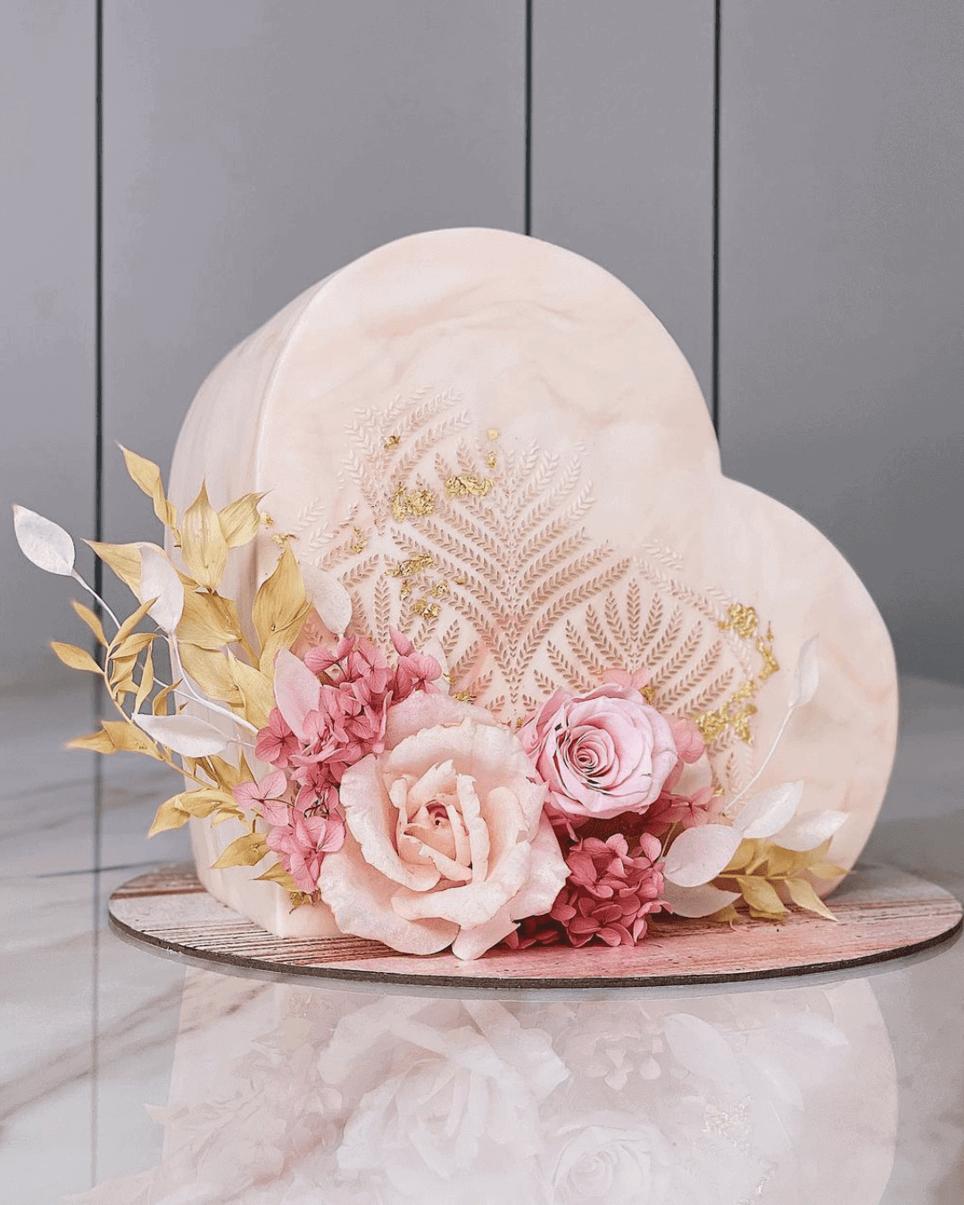 Unusual Heart Wedding Cakes