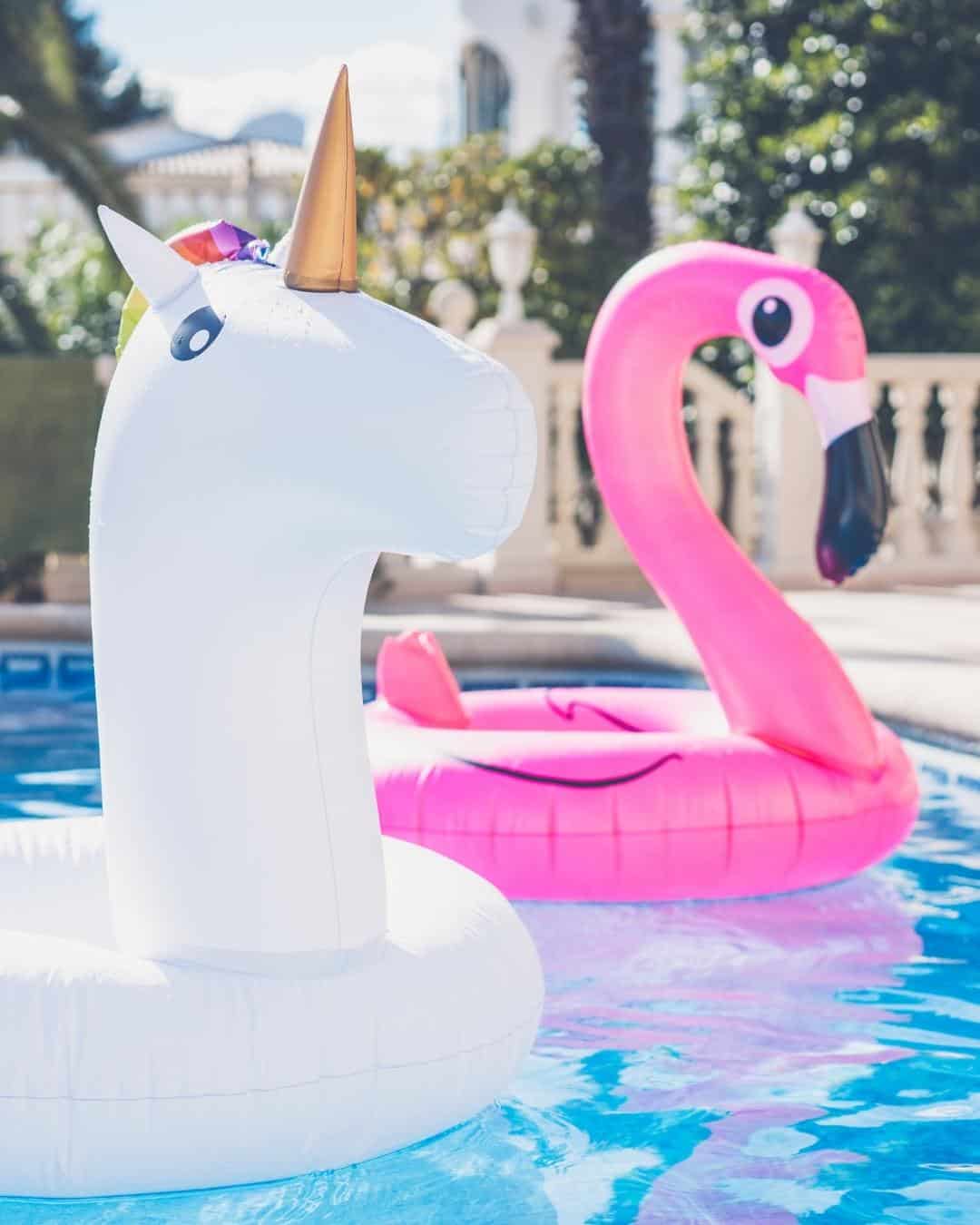 Pool Wedding Decor – Lettering