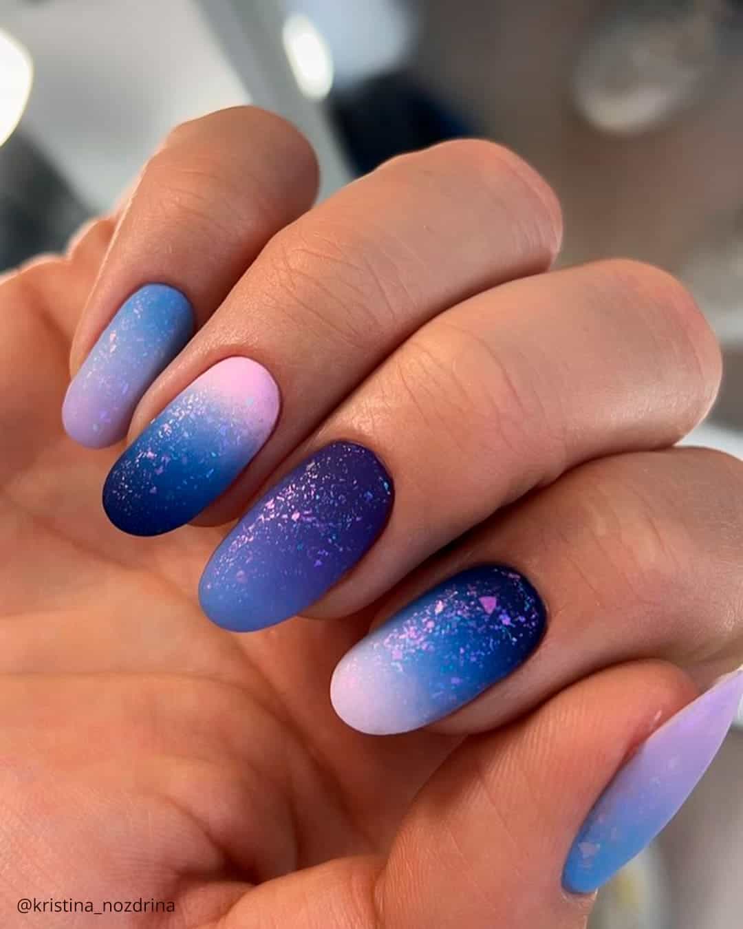 Winter Glitter Nails