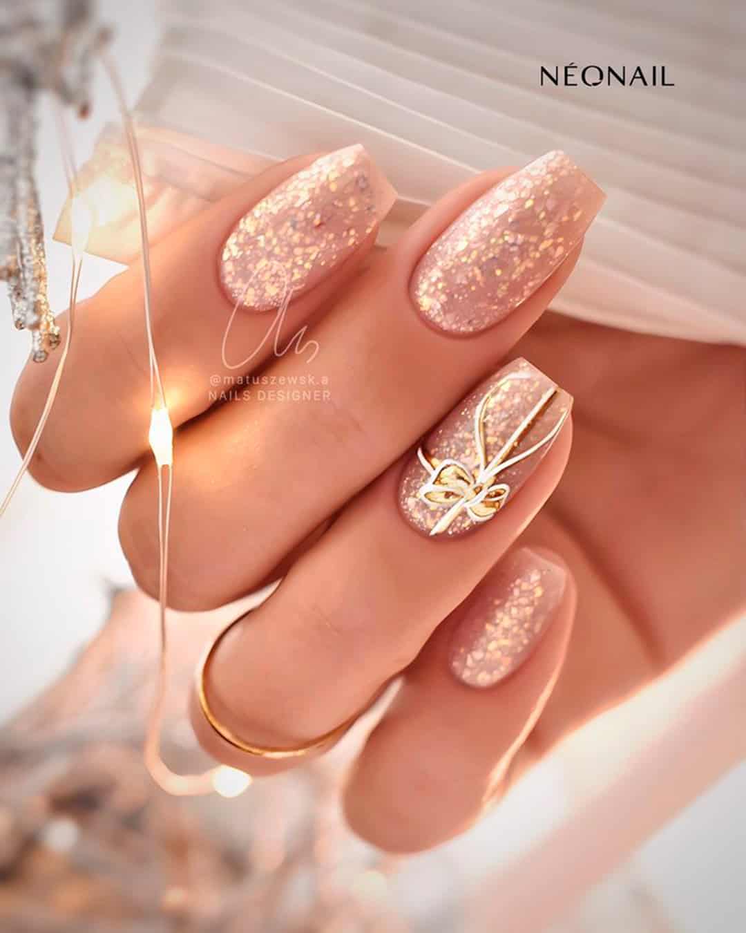 Winter Glitter Nails