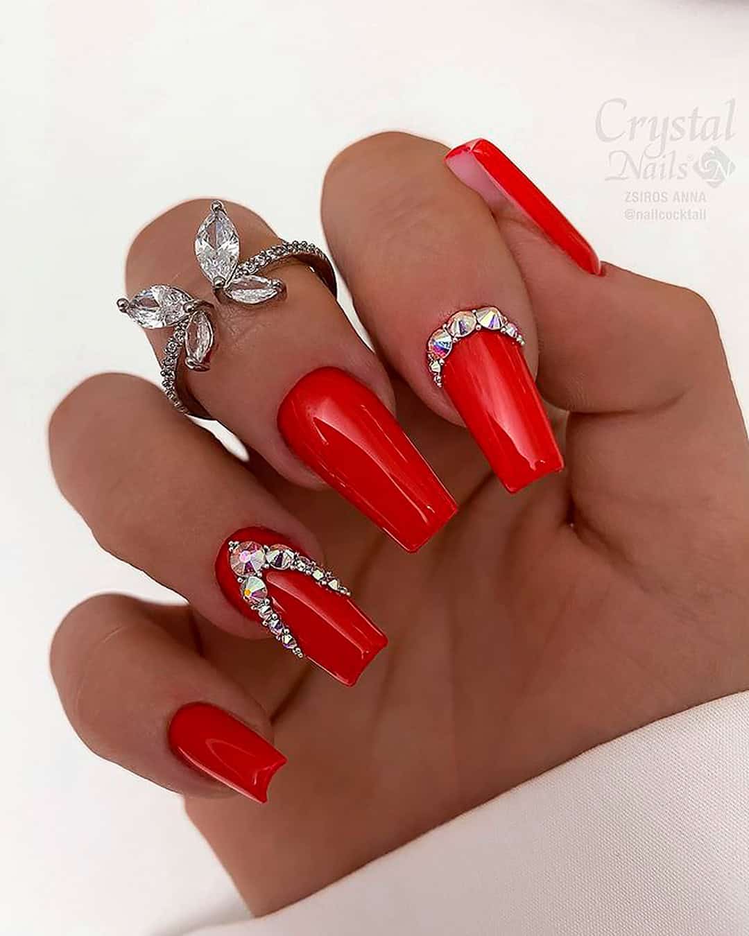 Red Christmas Nails