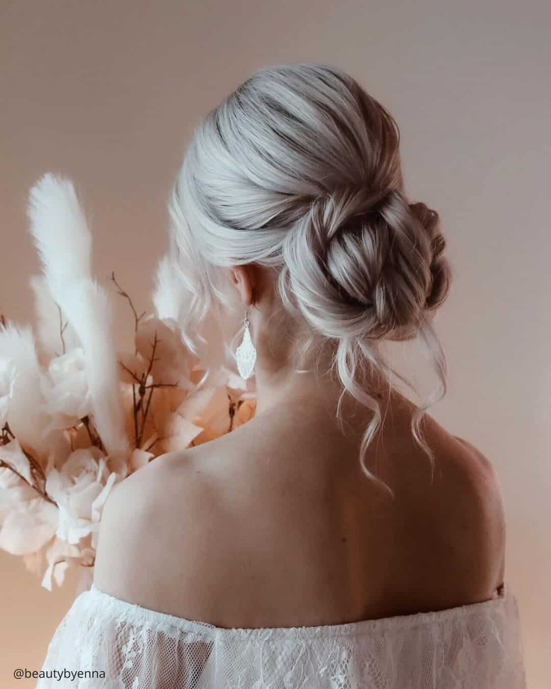 Beach Wedding Hairstyles With Veil