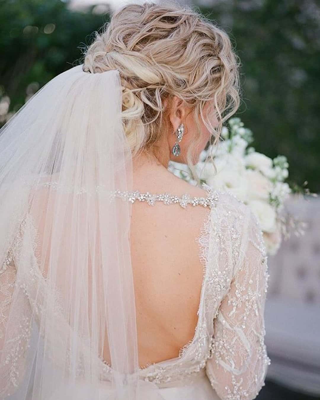 Vintage Wedding Hairstyle with Veil