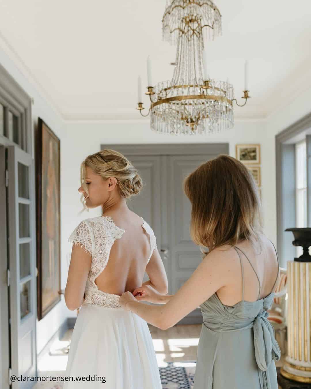 Different Colors Of Bridesmaids