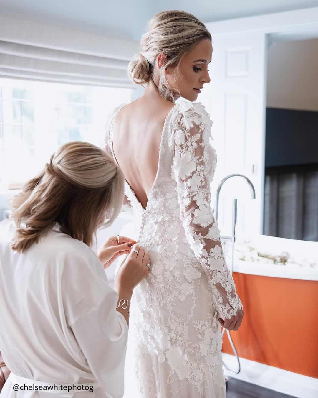 Getting Ready On The Wedding Day Morning