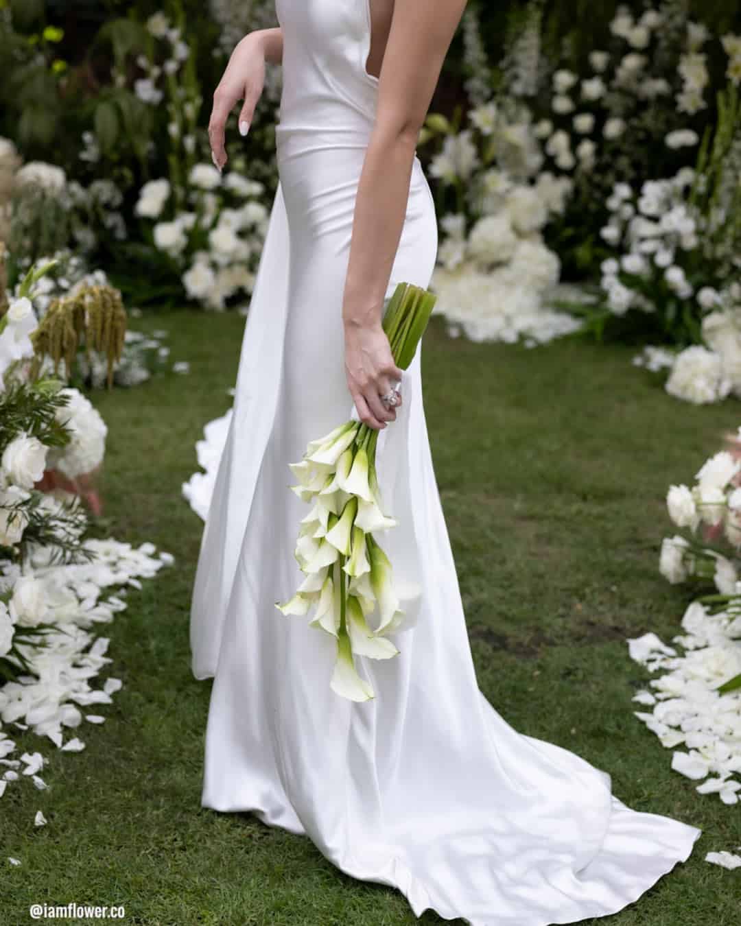 Rose, Lilac, and White Romance
